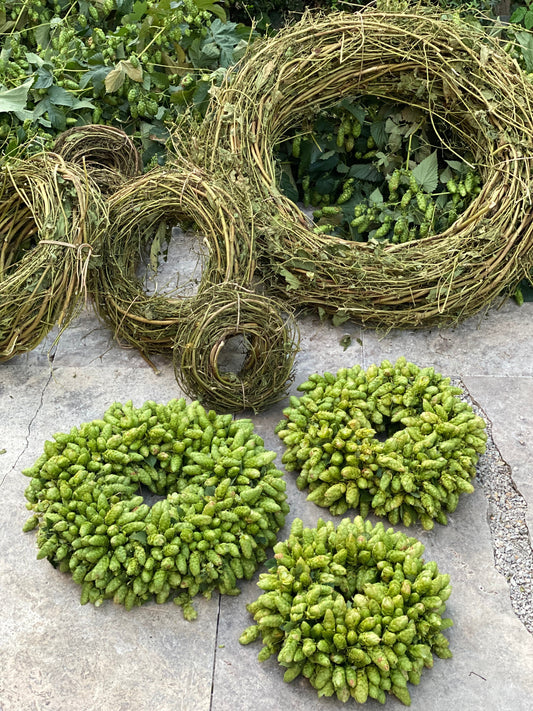 Der Hopfenkranz aus der Hallertau: Ein Stück Tradition für Ihr Zuhause bei DerGartenmarkt.de - DerGartenmarkt.de 